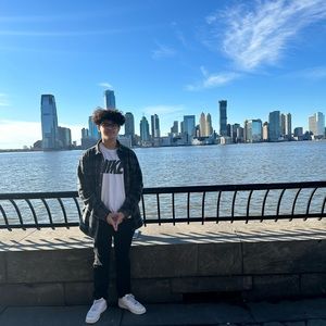 Meet your Posher, Ali